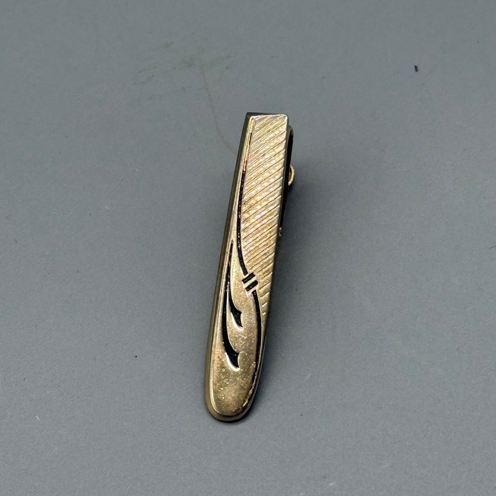 Vintage VanGuard Gold Tone Tie Clip Etched Diagonal Pattern Black Enamel Accent